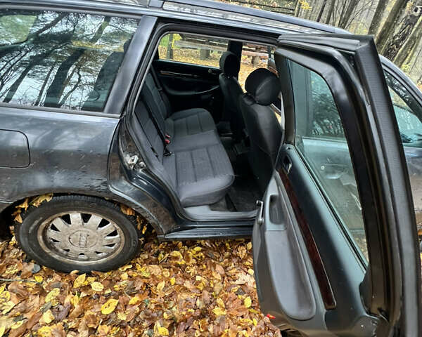 Черный Ауди А4, объемом двигателя 1.9 л и пробегом 440 тыс. км за 2000 $, фото 10 на Automoto.ua