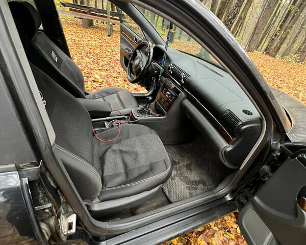 Черный Ауди А4, объемом двигателя 1.9 л и пробегом 440 тыс. км за 2000 $, фото 8 на Automoto.ua