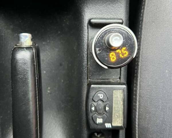 Черный Ауди А4, объемом двигателя 1.9 л и пробегом 475 тыс. км за 2300 $, фото 7 на Automoto.ua