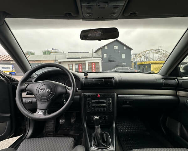 Чорний Ауді А4, об'ємом двигуна 1.9 л та пробігом 420 тис. км за 3500 $, фото 11 на Automoto.ua