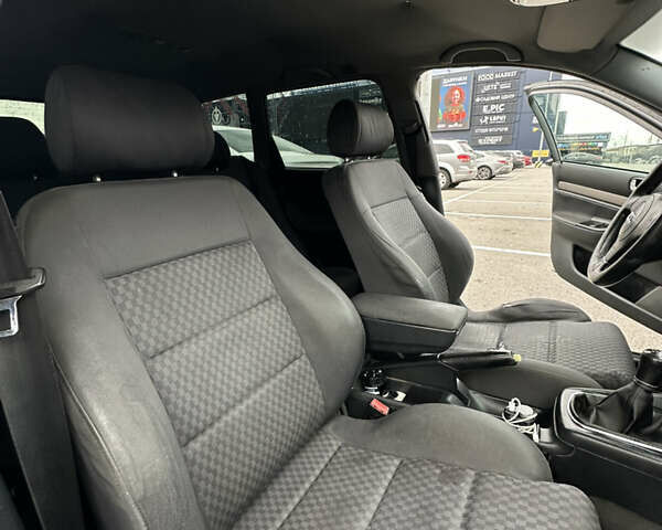 Чорний Ауді А4, об'ємом двигуна 1.9 л та пробігом 420 тис. км за 3500 $, фото 14 на Automoto.ua