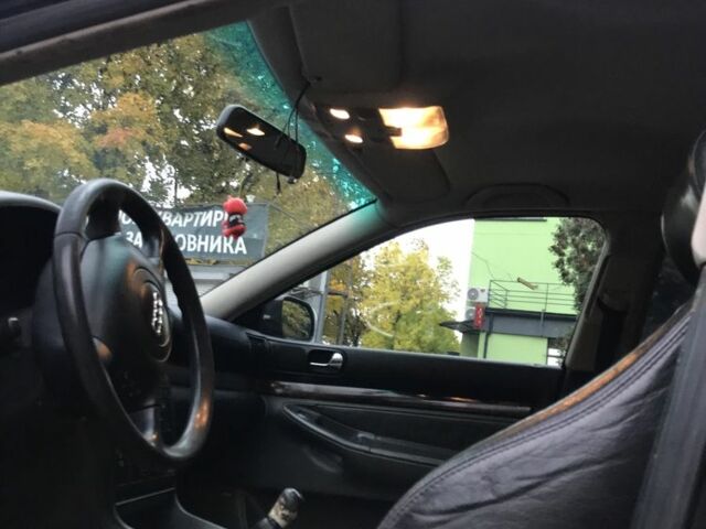 Черный Ауди А4, объемом двигателя 1.8 л и пробегом 473 тыс. км за 3800 $, фото 4 на Automoto.ua