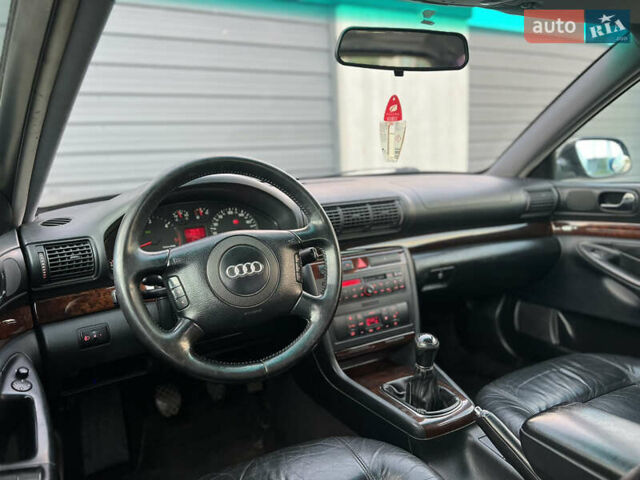 Черный Ауди А4, объемом двигателя 2.5 л и пробегом 429 тыс. км за 3650 $, фото 8 на Automoto.ua