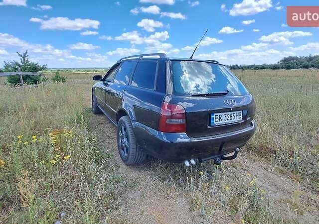 Чорний Ауді А4, об'ємом двигуна 1.9 л та пробігом 400 тис. км за 5000 $, фото 2 на Automoto.ua