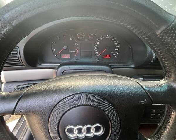 Черный Ауди А4, объемом двигателя 1.6 л и пробегом 290 тыс. км за 4800 $, фото 8 на Automoto.ua