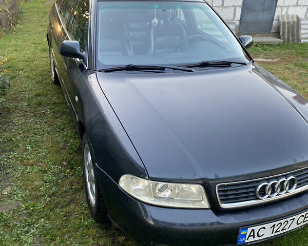 Черный Ауди А4, объемом двигателя 2.5 л и пробегом 429 тыс. км за 4000 $, фото 10 на Automoto.ua