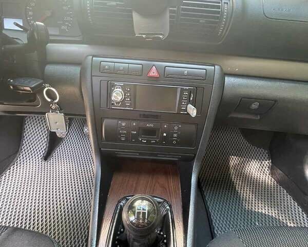 Черный Ауди А4, объемом двигателя 1.6 л и пробегом 290 тыс. км за 4800 $, фото 20 на Automoto.ua