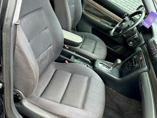 Черный Ауди А4, объемом двигателя 1.9 л и пробегом 367 тыс. км за 3800 $, фото 5 на Automoto.ua