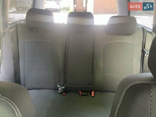 Черный Ауди А4, объемом двигателя 1.6 л и пробегом 290 тыс. км за 4800 $, фото 17 на Automoto.ua