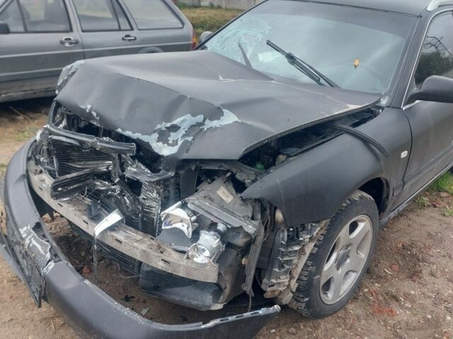 Чорний Ауді А4, об'ємом двигуна 2.5 л та пробігом 10 тис. км за 1400 $, фото 5 на Automoto.ua