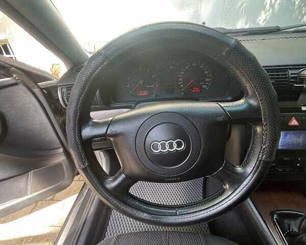 Черный Ауди А4, объемом двигателя 1.6 л и пробегом 290 тыс. км за 4800 $, фото 18 на Automoto.ua