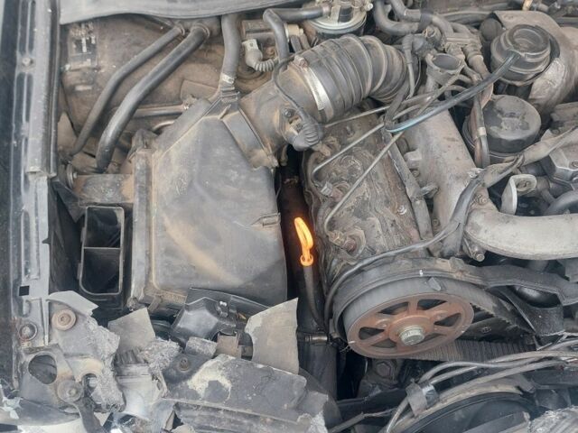 Чорний Ауді А4, об'ємом двигуна 2.5 л та пробігом 10 тис. км за 1400 $, фото 2 на Automoto.ua