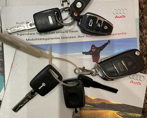 Чорний Ауді А4, об'ємом двигуна 1.8 л та пробігом 229 тис. км за 4099 $, фото 12 на Automoto.ua