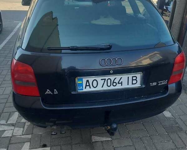 Чорний Ауді А4, об'ємом двигуна 1.9 л та пробігом 356 тис. км за 3750 $, фото 4 на Automoto.ua