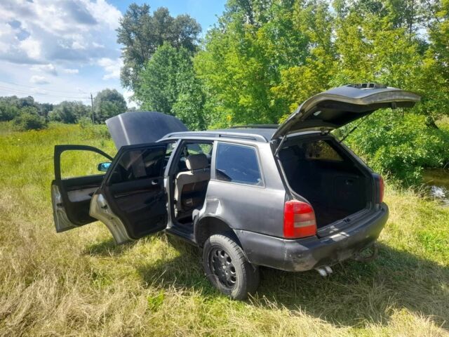 Чорний Ауді А4, об'ємом двигуна 1.9 л та пробігом 345 тис. км за 1650 $, фото 10 на Automoto.ua