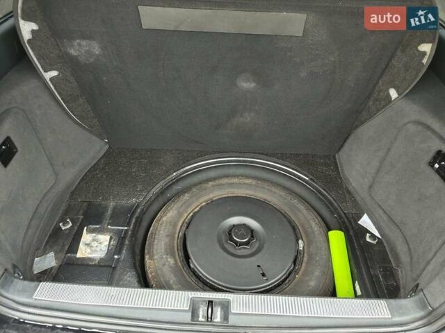 Черный Ауди А4, объемом двигателя 1.9 л и пробегом 258 тыс. км за 5600 $, фото 10 на Automoto.ua