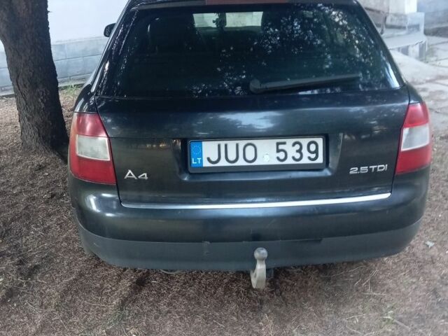 Черный Ауди А4, объемом двигателя 2.5 л и пробегом 440 тыс. км за 3000 $, фото 5 на Automoto.ua