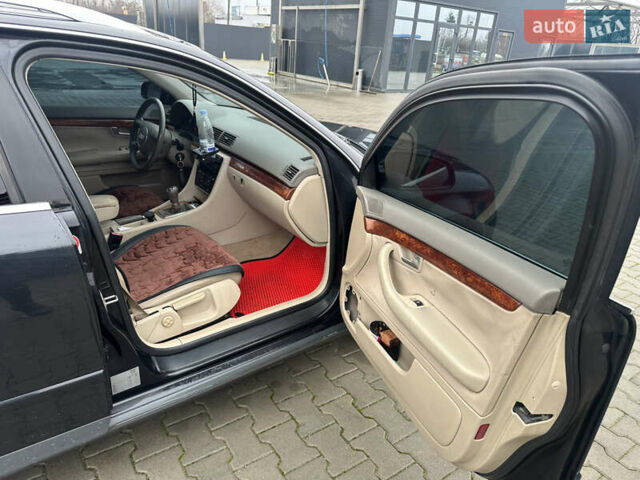 Черный Ауди А4, объемом двигателя 2.5 л и пробегом 330 тыс. км за 4750 $, фото 10 на Automoto.ua