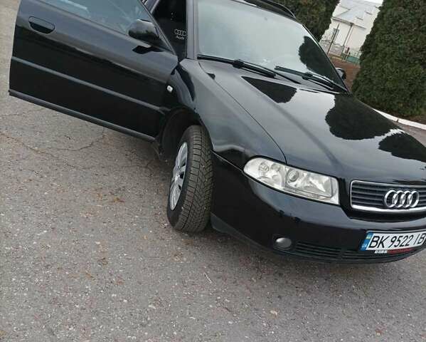 Черный Ауди А4, объемом двигателя 1.9 л и пробегом 345 тыс. км за 4200 $, фото 1 на Automoto.ua