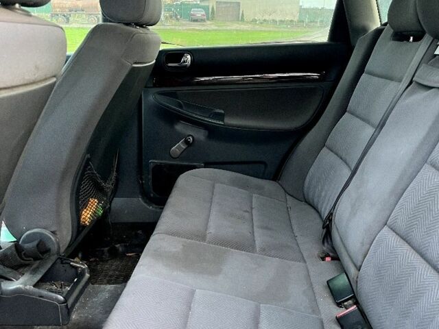 Черный Ауди А4, объемом двигателя 1.9 л и пробегом 2 тыс. км за 600 $, фото 7 на Automoto.ua