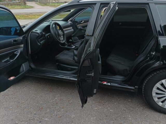Черный Ауди А4, объемом двигателя 1.9 л и пробегом 350 тыс. км за 4200 $, фото 10 на Automoto.ua