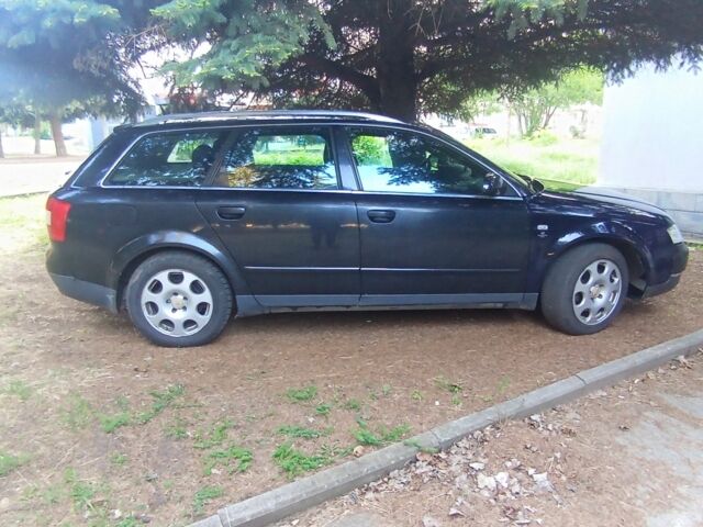 Черный Ауди А4, объемом двигателя 2.5 л и пробегом 440 тыс. км за 3000 $, фото 3 на Automoto.ua