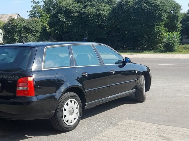 Чорний Ауді А4, об'ємом двигуна 2.5 л та пробігом 260 тис. км за 2200 $, фото 7 на Automoto.ua