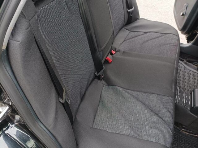 Черный Ауди А4, объемом двигателя 1.9 л и пробегом 350 тыс. км за 4200 $, фото 7 на Automoto.ua