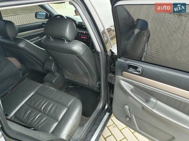 Черный Ауди А4, объемом двигателя 1.9 л и пробегом 258 тыс. км за 5600 $, фото 47 на Automoto.ua