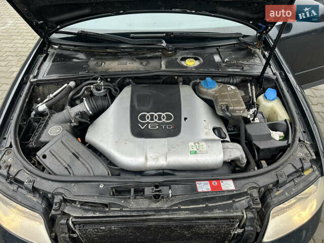 Черный Ауди А4, объемом двигателя 2.5 л и пробегом 330 тыс. км за 4750 $, фото 13 на Automoto.ua
