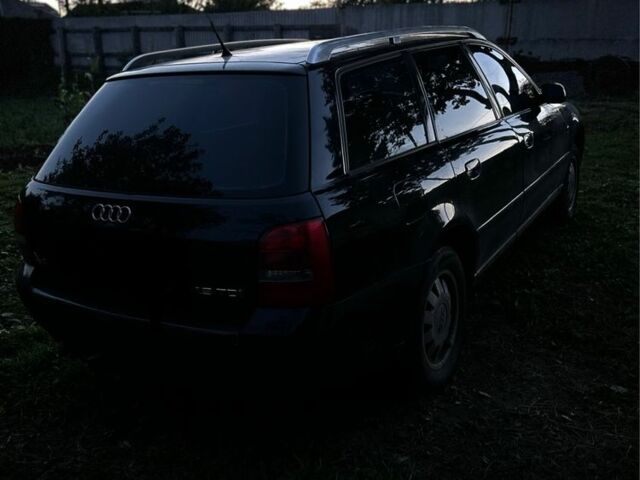 Черный Ауди А4, объемом двигателя 1.9 л и пробегом 300 тыс. км за 3600 $, фото 1 на Automoto.ua