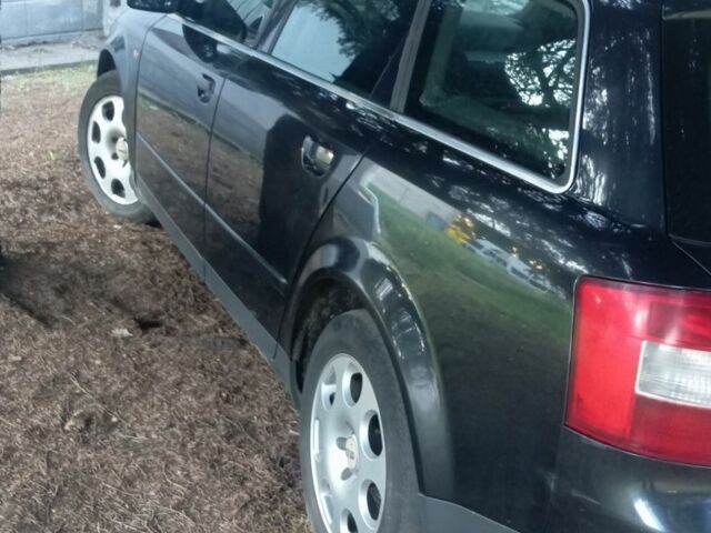 Черный Ауди А4, объемом двигателя 2.5 л и пробегом 440 тыс. км за 3000 $, фото 6 на Automoto.ua