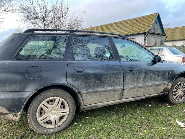 Черный Ауди А4, объемом двигателя 1.9 л и пробегом 2 тыс. км за 600 $, фото 4 на Automoto.ua