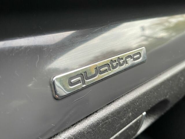 Черный Ауди А4, объемом двигателя 2.5 л и пробегом 123 тыс. км за 3999 $, фото 7 на Automoto.ua