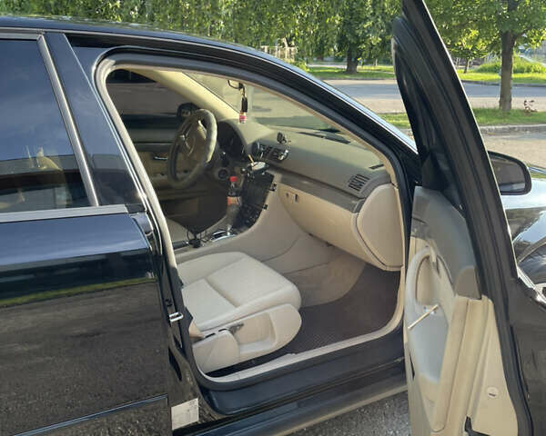 Черный Ауди А4, объемом двигателя 2.5 л и пробегом 340 тыс. км за 4100 $, фото 11 на Automoto.ua