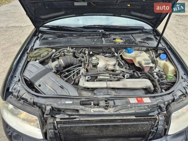 Чорний Ауді А4, об'ємом двигуна 2.5 л та пробігом 243 тис. км за 5000 $, фото 6 на Automoto.ua