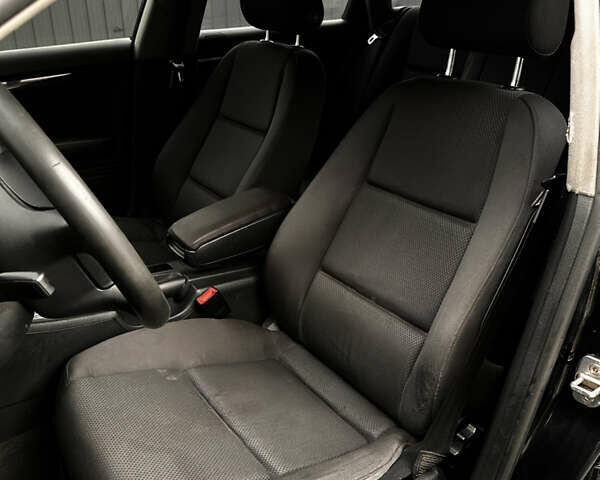 Черный Ауди А4, объемом двигателя 2.5 л и пробегом 340 тыс. км за 4999 $, фото 19 на Automoto.ua