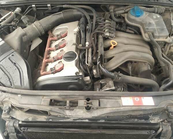 Черный Ауди А4, объемом двигателя 1.98 л и пробегом 225 тыс. км за 5200 $, фото 10 на Automoto.ua