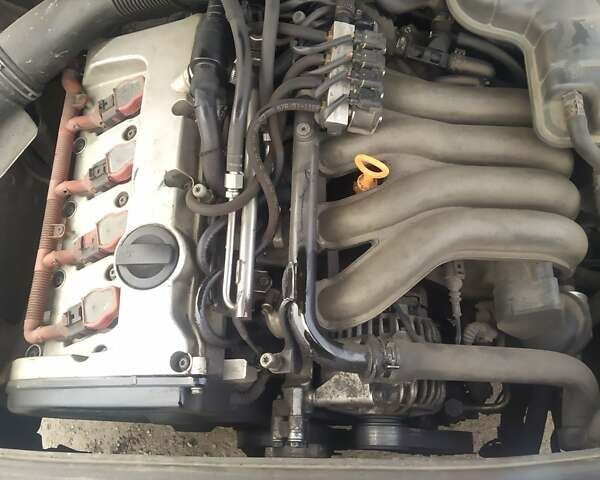 Черный Ауди А4, объемом двигателя 1.98 л и пробегом 225 тыс. км за 5200 $, фото 9 на Automoto.ua