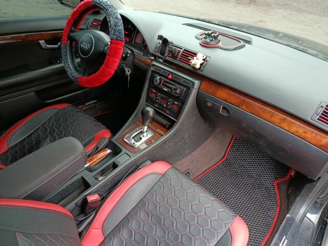 Черный Ауди А4, объемом двигателя 2.5 л и пробегом 300 тыс. км за 4500 $, фото 2 на Automoto.ua