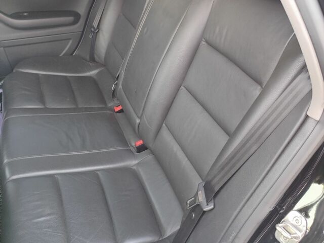 Чорний Ауді А4, об'ємом двигуна 2.5 л та пробігом 240 тис. км за 5350 $, фото 8 на Automoto.ua