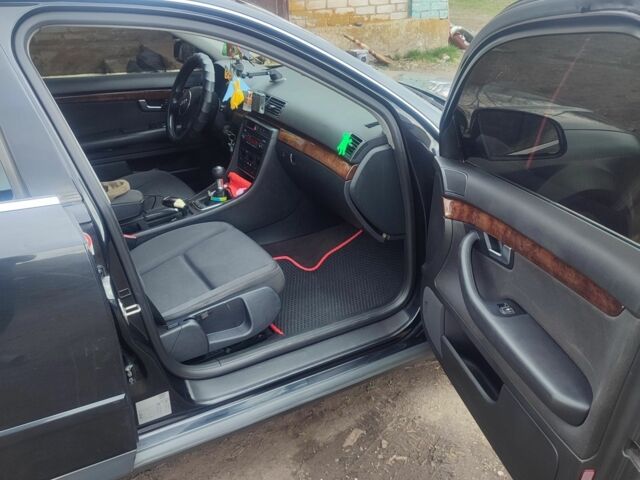 Черный Ауди А4, объемом двигателя 2.5 л и пробегом 265 тыс. км за 3000 $, фото 10 на Automoto.ua