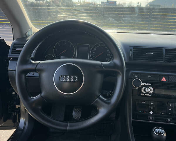 Чорний Ауді А4, об'ємом двигуна 1.9 л та пробігом 486 тис. км за 5700 $, фото 5 на Automoto.ua