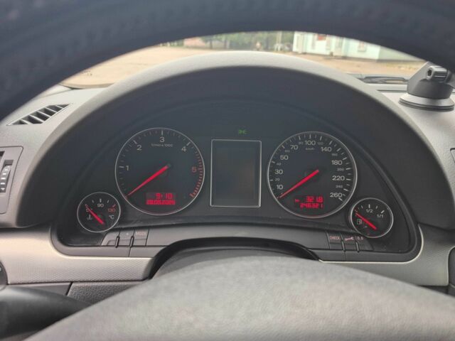 Чорний Ауді А4, об'ємом двигуна 2.5 л та пробігом 242 тис. км за 5000 $, фото 5 на Automoto.ua
