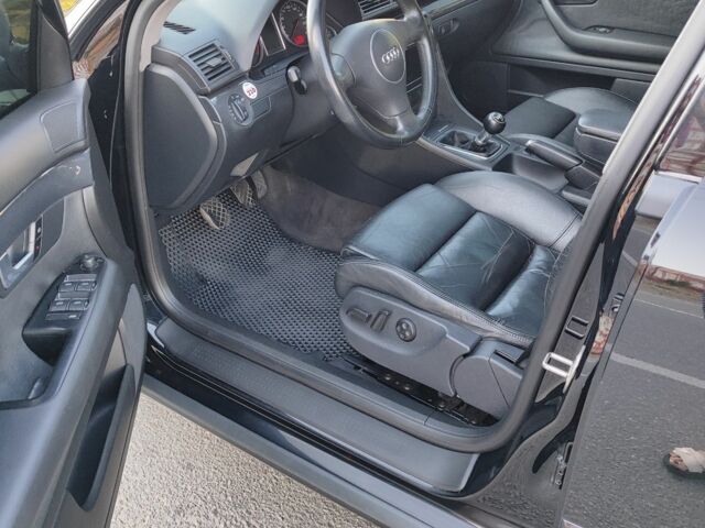 Чорний Ауді А4, об'ємом двигуна 2.5 л та пробігом 240 тис. км за 5350 $, фото 6 на Automoto.ua