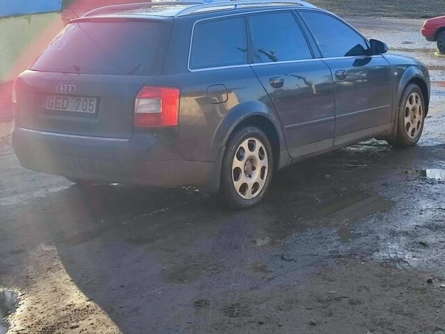 Черный Ауди А4, объемом двигателя 2.5 л и пробегом 265 тыс. км за 3000 $, фото 4 на Automoto.ua