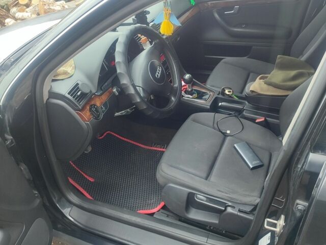 Черный Ауди А4, объемом двигателя 2.5 л и пробегом 265 тыс. км за 3000 $, фото 7 на Automoto.ua