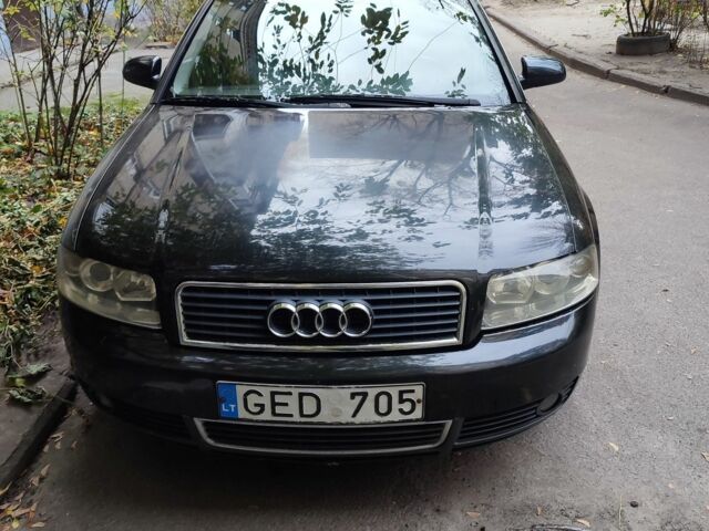 Черный Ауди А4, объемом двигателя 2.5 л и пробегом 265 тыс. км за 3000 $, фото 1 на Automoto.ua