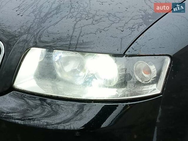 Черный Ауди А4, объемом двигателя 2.5 л и пробегом 300 тыс. км за 4500 $, фото 11 на Automoto.ua