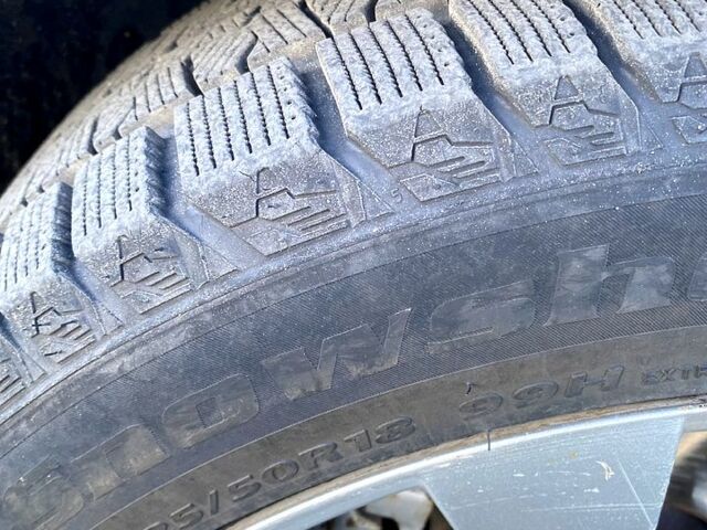 Черный Ауди А4, объемом двигателя 2.5 л и пробегом 0 тыс. км за 4500 $, фото 8 на Automoto.ua